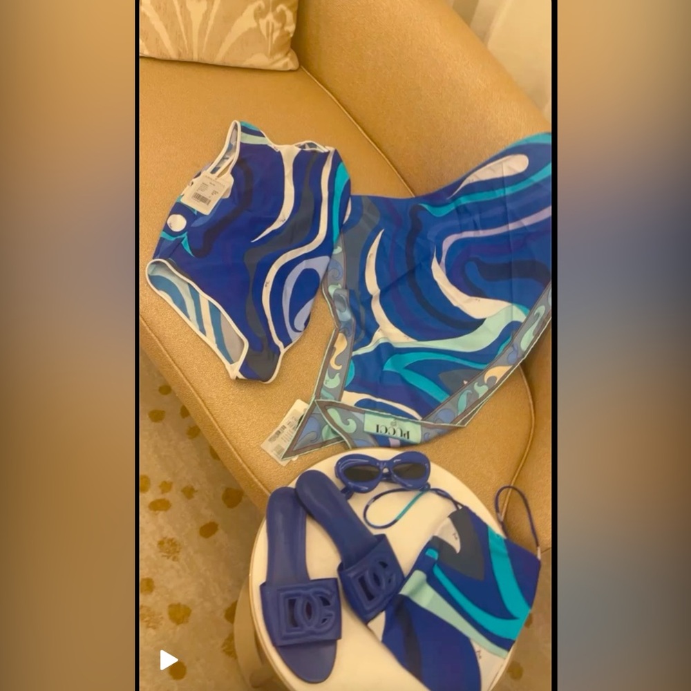 AUTHENTIC Pucci swimsuit with wrap and bag